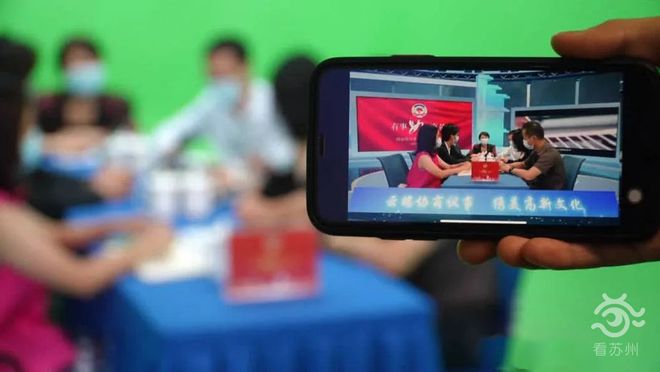 9个项目签约成都影视城 总投资47亿元(图1)