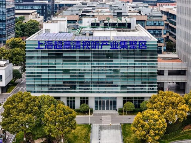 这场活动吸引50余家国内知名影视企业参与→(图4)