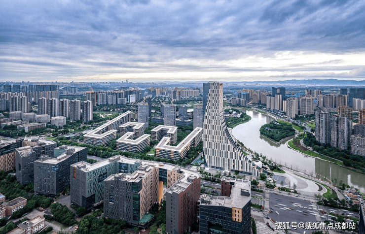 成都【高投启鸣观樾序】售楼部认证电话：获取最新房价、最低总价、在售户型及项目优惠春节预约看房专享礼遇。(图2)