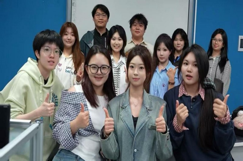 吉林艺术学院光影溯北学生团队推出《光影溯北访谈录》、无障碍电影《吉人吉祥》以影视艺术赋能吉林省文化振兴(图1)