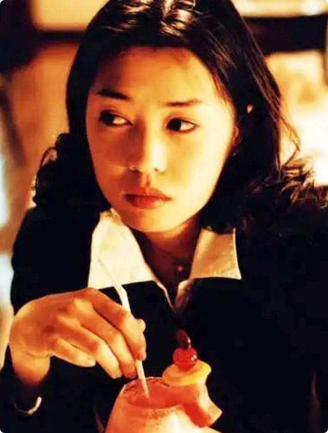 岁月不败真美人！《藏海传》余男亮相告诉你啥叫影视圈顶级美(图15)