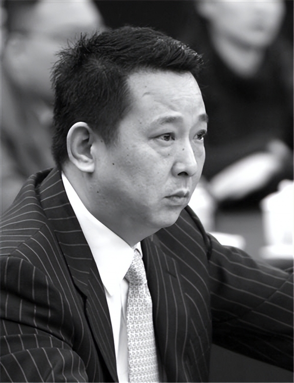 影视：正国级大老虎被判死刑临死前供出最大保护伞中央都吓坏(图3)