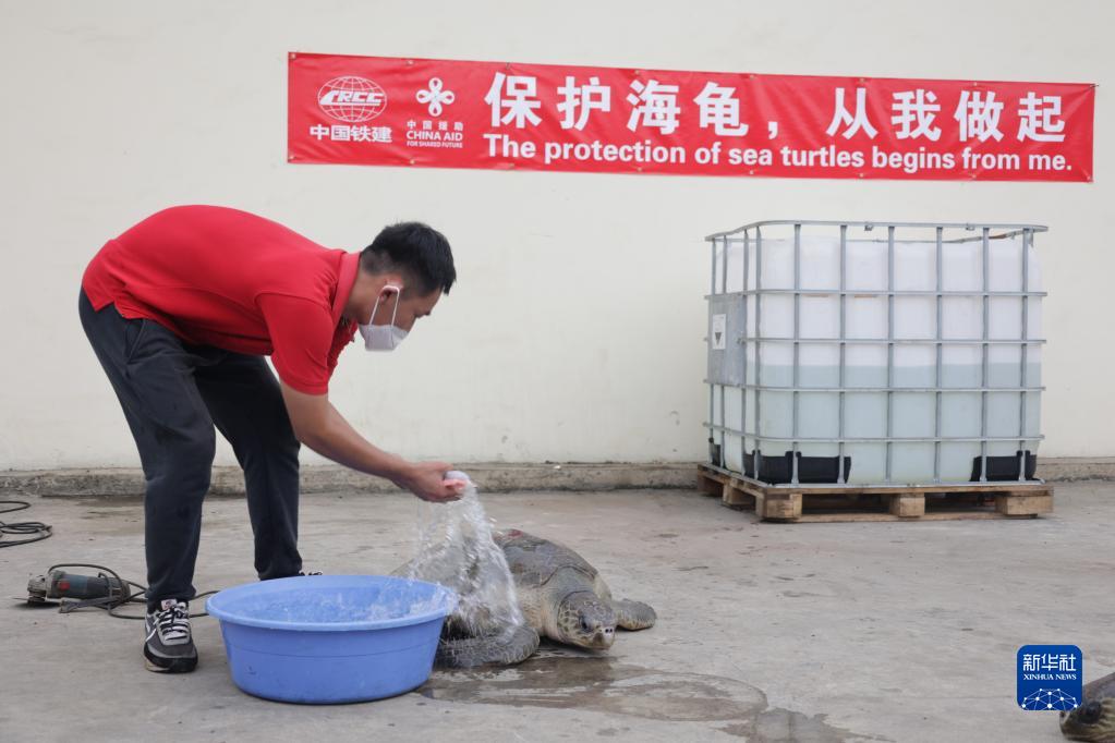 姬小满裸浮被爆白浆网站真看是啥一连串略显出格(图2)